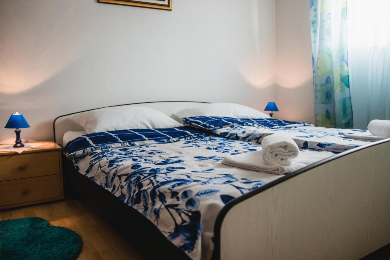 Apartmani Tena Selce Exterior photo