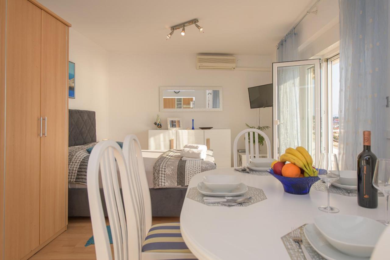 Apartmani Tena Selce Exterior photo